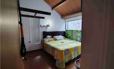 CEDRITOS VENDO CASA