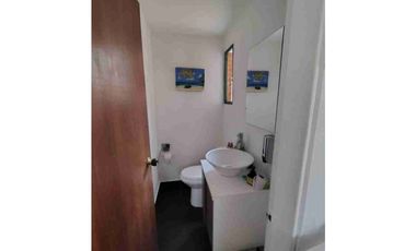 CEDRITOS VENDO CASA