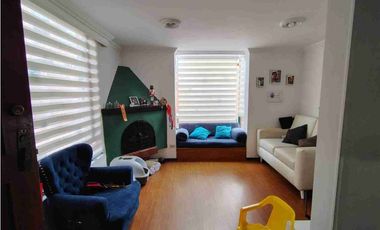 CEDRITOS VENDO CASA