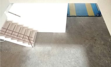 Arriendo oficina Puente Largo