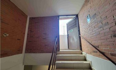 Arriendo oficina Puente Largo