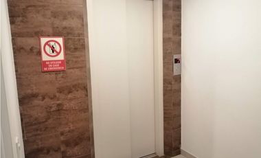Arriendo oficina Puente Largo