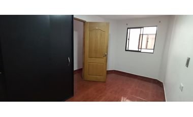 Casa unifamiliar de 3 niveles con terraza en venta en Calatrava Itagui