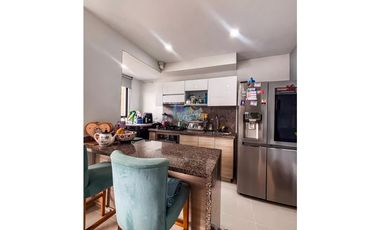 En Venta Apartamento en Conjunto Colina Campestre (Sector Serramonte)