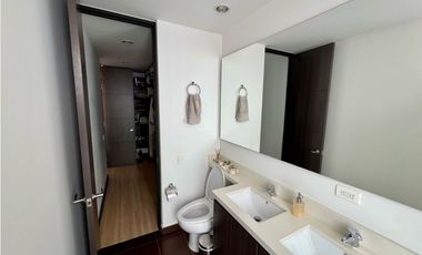 Apartamento Dúplex en Altos del Poblado