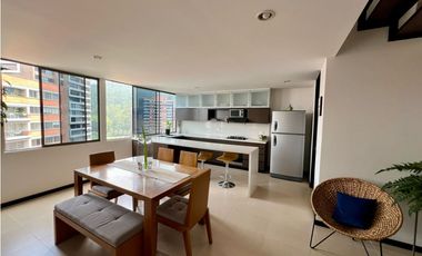 Apartamento Dúplex en Altos del Poblado