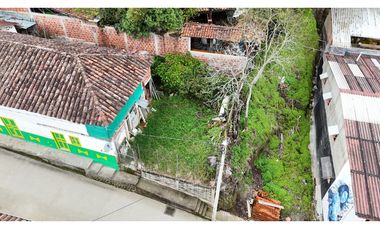 SE RENTA LOTE COMERCIAL UBICADO EN SALENTO QUINDIO