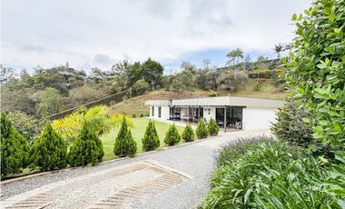 Casa Campestre en Arriendo Rionegro Vereda El Carmín