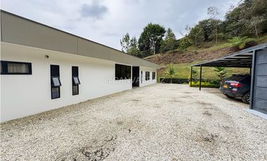 Casa Campestre en Arriendo Rionegro Vereda El Carmín