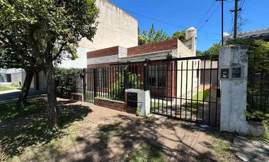 Casa en alquiler en Parque Quirno