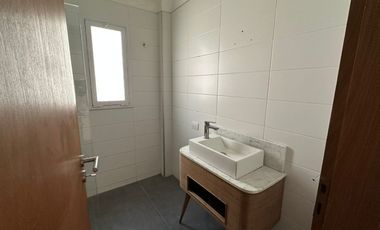 Casa en alquiler en Parque Quirno