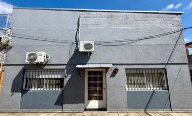 Casa PH en venta en Ramos Mejia Sur