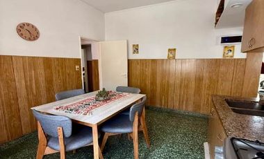Casa PH en venta en Ramos Mejia Sur