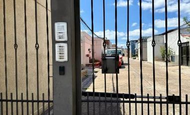 Casa PH en venta en Ramos Mejia Sur