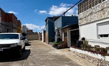 Casa PH en venta en Ramos Mejia Sur