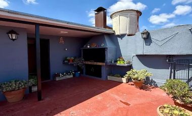 Casa PH en venta en Ramos Mejia Sur