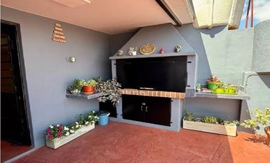 Casa PH en venta en Ramos Mejia Sur