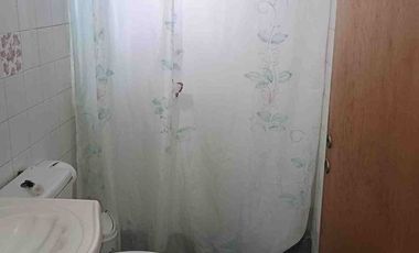 VENTA CASA 3 AMB VARELA CON LOCAL Y DPTOS PARA ALQ