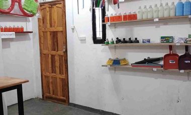 VENTA CASA 3 AMB VARELA CON LOCAL Y DPTOS PARA ALQ