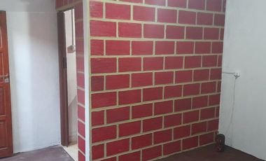 VENTA CASA 3 AMB VARELA CON LOCAL Y DPTOS PARA ALQ
