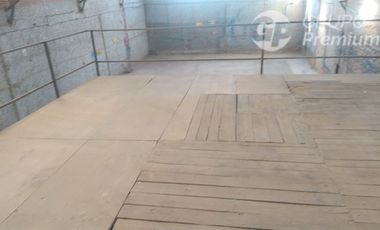 Industrial en Arriendo en AV, Dorsal \ Av. Fermín Vivaceta - Se arrienda galpón industrial UF 50.