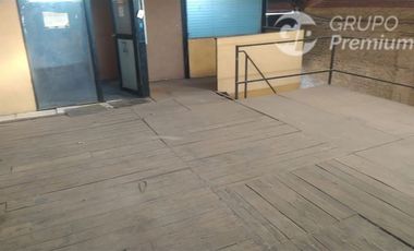 Industrial en Arriendo en AV, Dorsal \ Av. Fermín Vivaceta - Se arrienda galpón industrial UF 50.