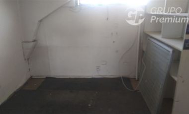 Industrial en Arriendo en AV, Dorsal \ Av. Fermín Vivaceta - Se arrienda galpón industrial UF 50.