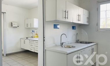 Local Comercial en Arriendo en Avda. El Bosque/ Eliodoro Yáñez
