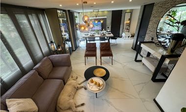 Venta de Apartaestudio Remodelado Medellín  El Poblado, Ciudad del Río