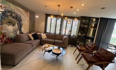 Venta de Apartaestudio Remodelado Medellín  El Poblado, Ciudad del Río