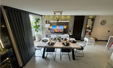 Venta de Apartaestudio Remodelado Medellín  El Poblado, Ciudad del Río