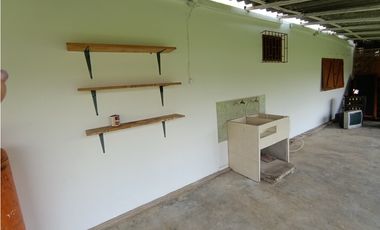 Arriendo finca en La Ceja - uso residencial o comercial