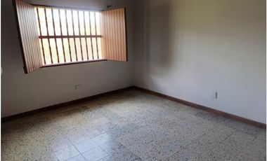 Arriendo finca en La Ceja - uso residencial o comercial