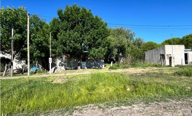 Se vende casa precaria en Maria Grande