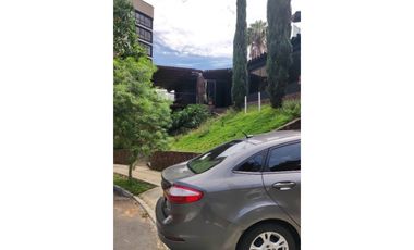 SE VENDE LOTE EN MEDELLIN