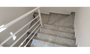 SE VENDE CASA EN EL BARRIO MANATIAL DE FLORIDABLANCA SANTANDER
