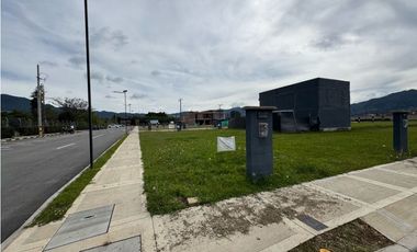 SE VENDE LOTE UNIFAMILIAR EN LA CEJA UNIDAD CERRADA ESQUINERO