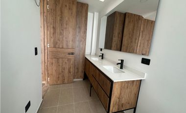 SE RENTA ESPECTACULAR CASA PARA ESTRENAR EN CERRITOS