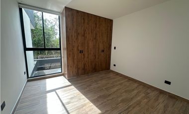 SE RENTA ESPECTACULAR CASA PARA ESTRENAR EN CERRITOS