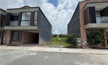 SE VENDE LOTE EN LA CEJA UNIDAD CERRADA PARA VIVIENDA  UNIFAMILIAR