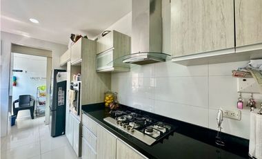 ELEGANTE Y ESPECTACULAR APARTAMENTO EN VENTA AMPLIO BALCON.