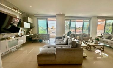 ELEGANTE Y ESPECTACULAR APARTAMENTO EN VENTA AMPLIO BALCON.