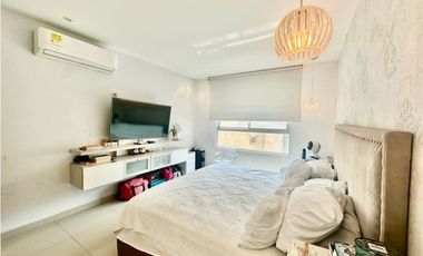 ELEGANTE Y ESPECTACULAR APARTAMENTO EN VENTA AMPLIO BALCON.