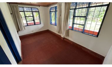 VENTA DE FINCA PEQUEÑA EN QUIMBAYA, QUINDO, COLOMBIA