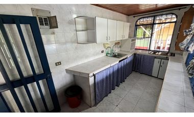 VENTA DE FINCA PEQUEÑA EN QUIMBAYA, QUINDO, COLOMBIA