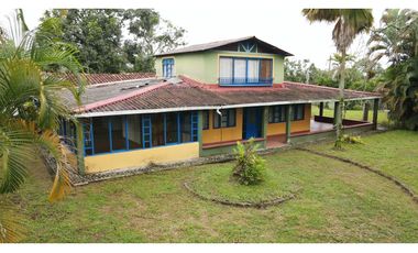 VENTA DE FINCA PEQUEÑA EN QUIMBAYA, QUINDO, COLOMBIA