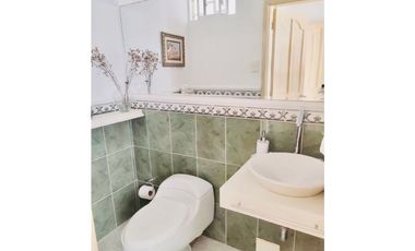 SE VENDE EXCLUSIVA Y AMPLIA CASA EN CONJUNTO EN VILLA SANTOS