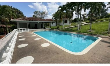 Casa campestre en condominio para arriendo en Cerritos,Pereira!!!