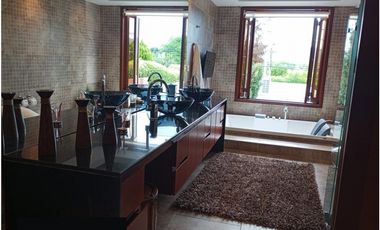 El Peñón Espectacular Casa Campestre Californiana