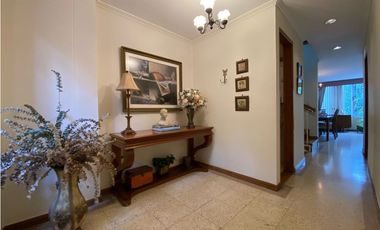 VENDEMOS OPORTUNIDAD DE CASA EN EL POBLADO-EL CAMPESTRE